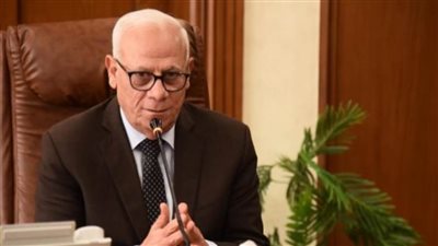  محافظ بورسعيد يشيد بجهود الأجهزة التنفيذية والأمنية خلال عيد الأضحى المبارك