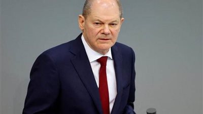 المستشار الألمانى يتباحث هاتفيا مع زيلينسكي حول الأوضاع في أوكرانيا