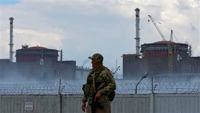 واشنطن بوست: محطة زابورجيا النووية في خطر داهم بسبب تبادل القصف بين قوات روسيا وأوكرانيا