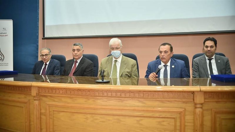 الجلسة الرئيسية للملتقى