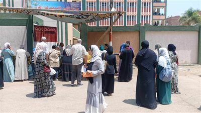 تباين آراء طلاب الثانوية العامة بالقليوبية حول امتحان 