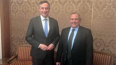 مساعد وزير الخارجية للشؤون الأوروبية يجري مباحثات مع وزير الدولة المعني بالسياسات الأمنية بالخارجية والتجارة المجرية