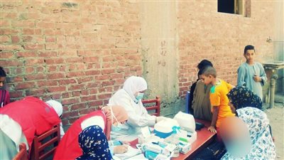 200 فرقة طبية تقدم خدماتها للمواطنين بالمجان بحملة 100 يوم صحة بأسيوط