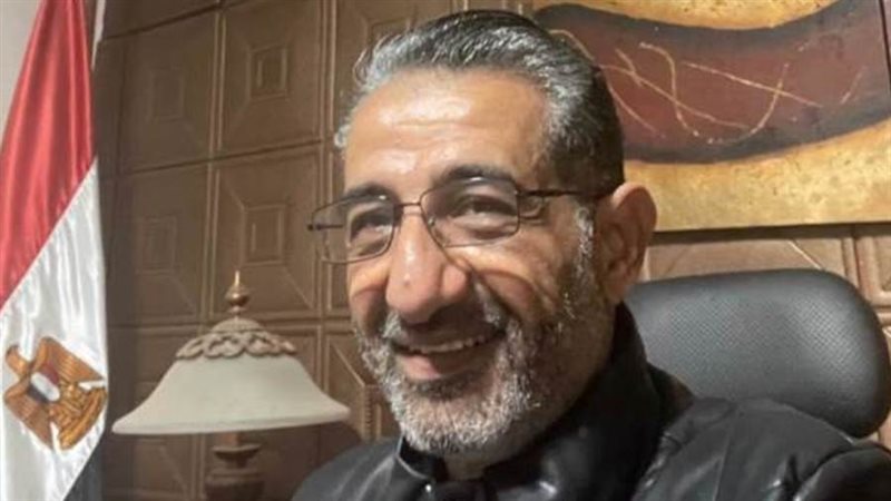 الدكتور عمرو السمدوني