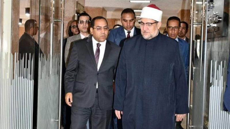 وزير الأوقاف ورئيس