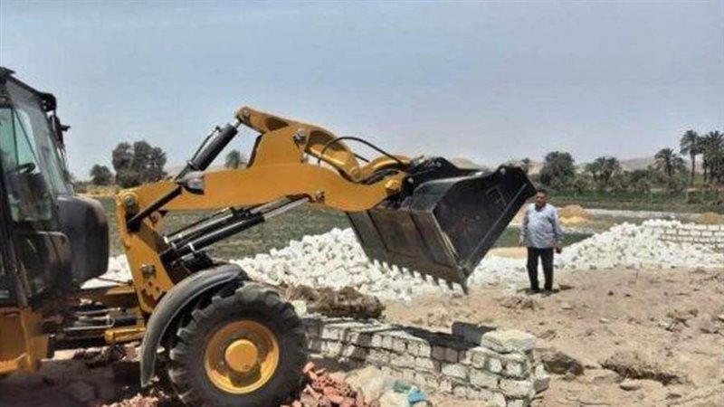 تعد على الأراضي الزراعيه