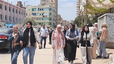 الامتحانات عكس ما توقعنا.. آراء طلاب الثانوية العامة بالشرقية