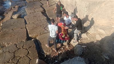 ومازال البحث مستمرًا عن غريق كليوباترا بالإسكندرية 