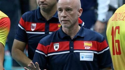 الأهلي يعلن رسميًا تولي فرناندو مونيوث تدريب فريق الطائرة