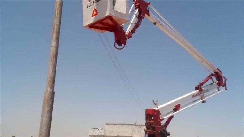 صيانة أعمدة الإنارة