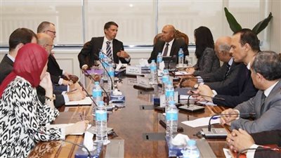 وزير النقل يبحث مع نائب وزير خارجية التشيك التعاون في مجال توطين صناعة النقل في مصر