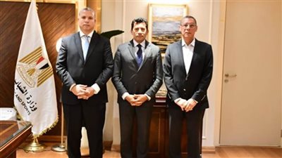 وزير الرياضة يبحث استعدادات استضافة مصر للبطولة الإفريقية لرجال الكرة الطائرة