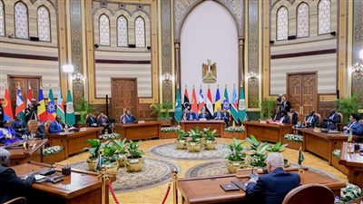  صحيفة عمانية تبرز إشادة مسقط بجهود الرئيس السيسي لحل الأزمة في السودان