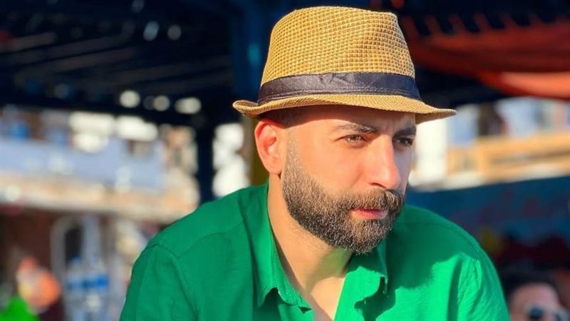 الفنان عمرلو مصطفي