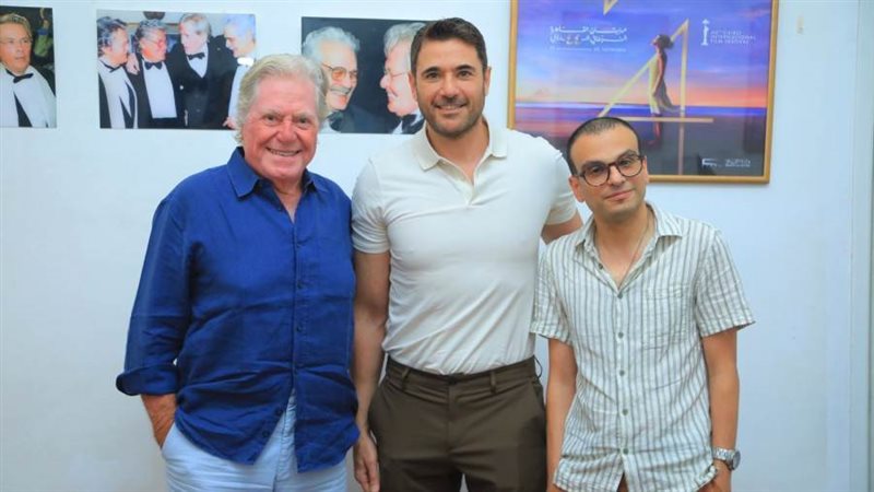 الفنان أحمد عز جائزة