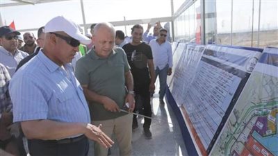 وزير النقل يتفقد مشروع استكمال تطوير ميناء السخنة ويتابع اللمسات النهائية لمحطة حاويات هاتشيسون