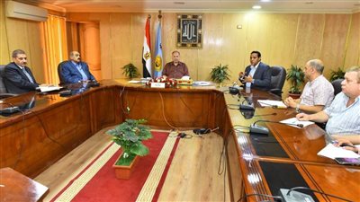 محافظ أسيوط يلتقي وفد برنامج التنمية المحلية في صعيد مصر