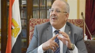 رئيس جامعة القاهرة يعلن إطلاق مشروعات جديدة لتطوير العلوم الإنسانية والقصر العيني الفرنساوي