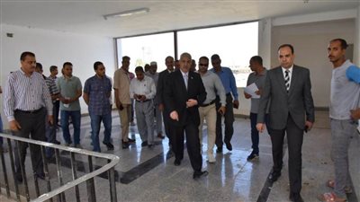 جولة تفقدية لنائب رئيس جامعة أسيوط في قطاع المدن الجامعية لمتابعة أعمال التطوير