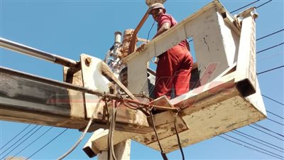 حملات نظافة وصيانة خطوط الصرف ورفع كفاءة الكهرباء بكفر الشيخ