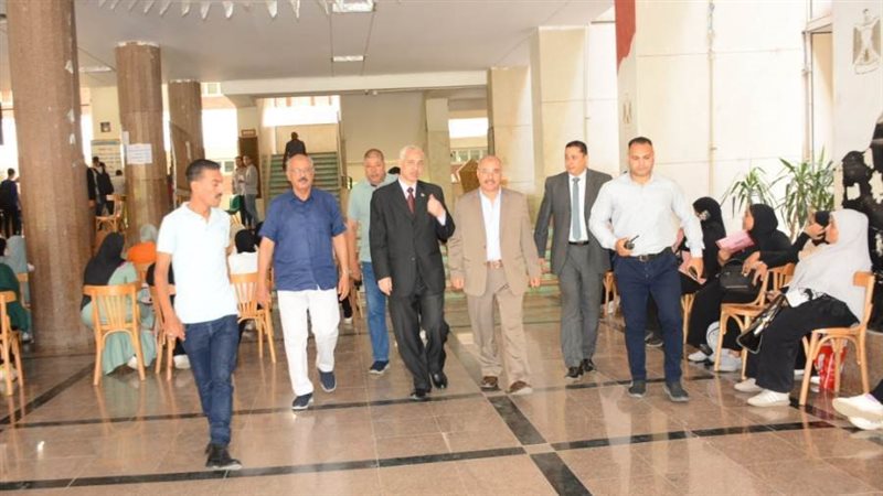 نائب رئيس جامعة اسيوط