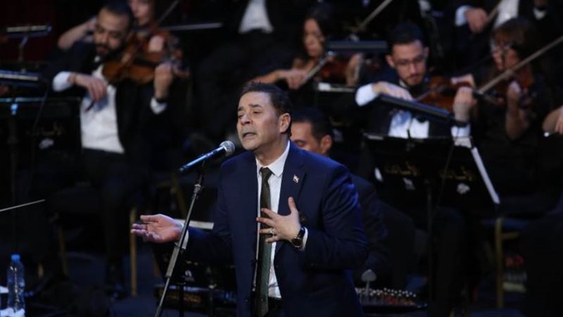 الفنان مدحت صالح