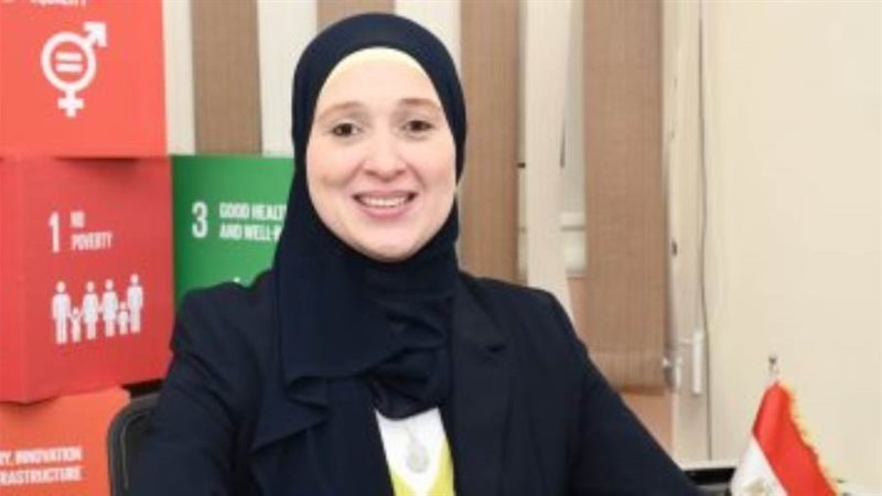 الدكتورة منى عصام