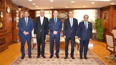 رئيس النيابة الإدارية يلتقي وكيل أول مجلس النواب