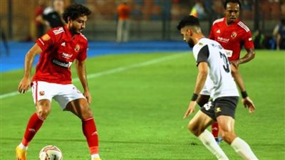 الأهلي يتعادل مع حرس الحدود 1-1 ويحتفل بتسلم درع الدوري