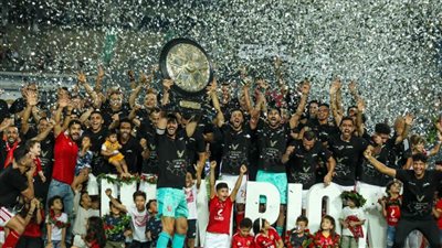 ليلة عودة درع الدوري إلى مكانه الطبيعي.. هكذا احتفلت القلعة الحمراء باللقب الـ43