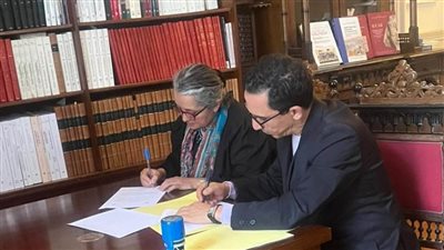 «القومي للترجمة» يوقع بروتوكول تعاون مع المعهد العلمي الفرنسي للآثار الشرقية