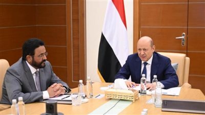 مجلس القيادة الرئاسي اليمني يحذر الميليشيات الحوثية من تبعات اعتداءاتها العسكرية