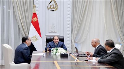 صحيفة كويتية تبرز توجية الرئيس السيسي بتعزيز نشاط الموانئ المصرية على المستويين الإقليمي والعالمي
