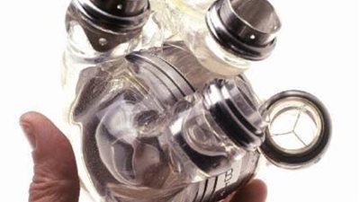 علماء يطورون مختبرا متنقلا لصنع قلب اصطناعي