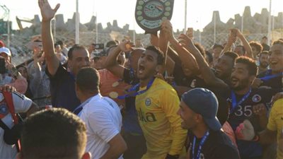 الترسانة البحرية يتوج بأول بطولة دوري لكرة القدم الشاطئية 