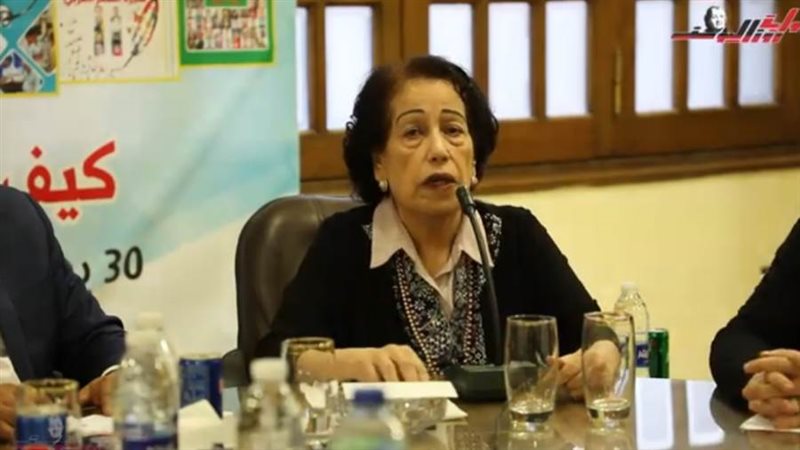 الدكتورة هدى زكريا