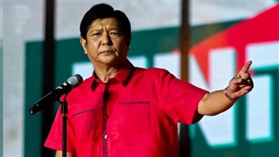 الرئيس الفلبيني يوافق على رفع حالة طوارئ المتعلقة بكورونا في أنحاء البلاد