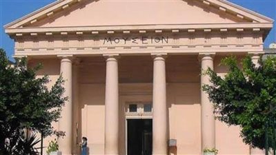 متابعة أعمال تطوير خدمات المواقع الأثرية بالإسكندرية