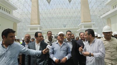 عاجل.. وزير النقل ووفد برلماني يتفقدون محطة سكك حديد صعيد مصر