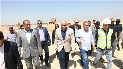 محافظ بني سويف يتفقد مشروعات الصرف الصحي والصناعي بالواسطى