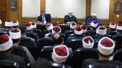 وكيل الأزهر يلتقي القائمين على أروقة الجامع الأزهر بالمحافظات 