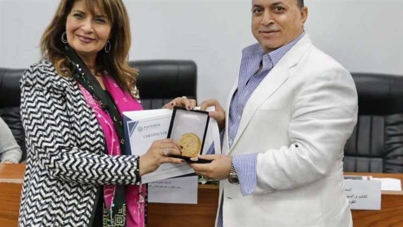 الدكتورة حنان يوسف