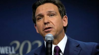 ديسانتيس حاكم فلوريدا يتعرض لحادث سير