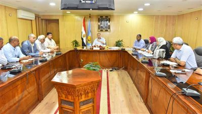 محافظ أسيوط يتابع الموقف التنفيذي لمشروعات الخطة الاستثمارية الجديدة