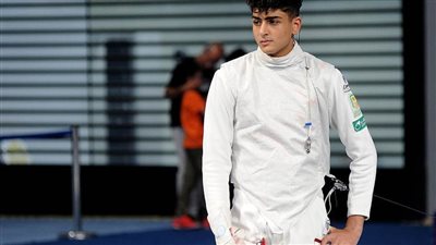 عبدالرحمن طلبة يطيح بالمصنف العاشر عالميًا ويتأهل لثمن نهائي بطولة العالم للمبارزة