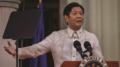 رئيس الفلبين يحث القطاع الخاص على العمل مع الحكومة لمعالجة أزمة تغير المناخ