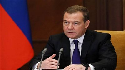    مدفيديف يهدد باستخدام الأسلحة النووية في حال نجاح هجوم عصابات بانديرا الأوكرانية بدعم من الناتو