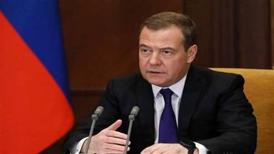 ميدفيديف: القوات المسلحة الروسية بتصديها للهجوم المضاد 