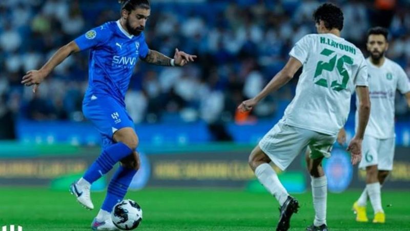 الهلال السعودي مع