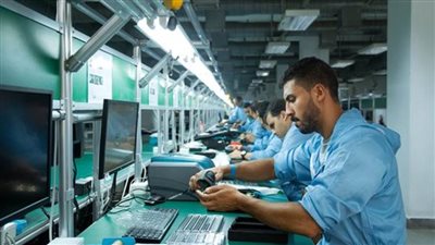 شركة صينية توسع استثماراتها في تصنيع الهواتف الذكية بمصر